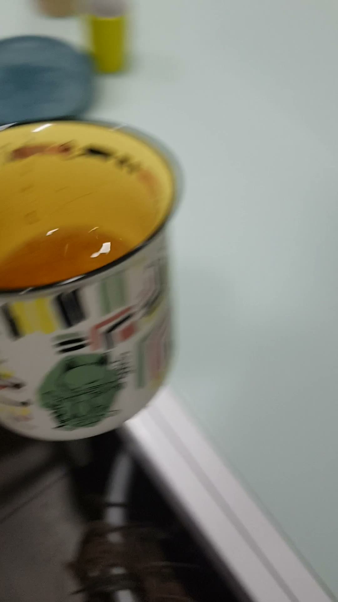 Vypitej caj se zbytky nudli